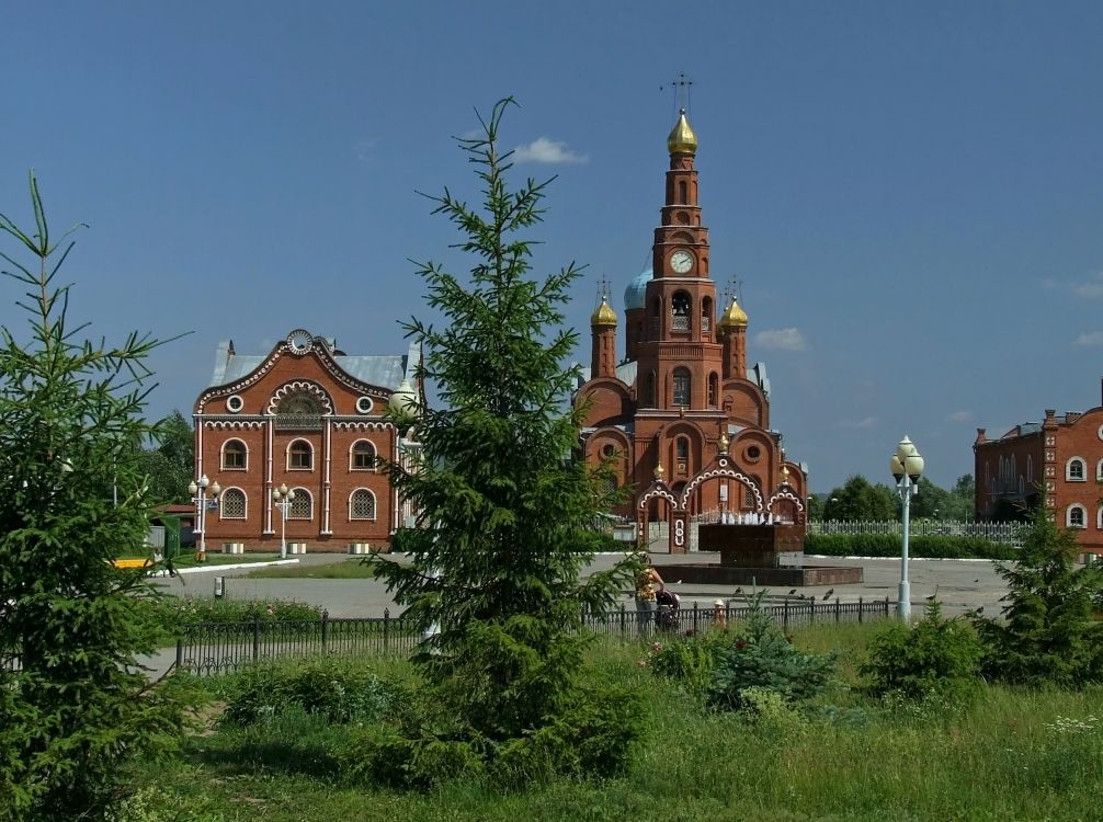 Собор Владимира равноапостольного, Новочебоксарск (Новочебоксарск, город, Республика Чувашия). общий вид в ландшафте