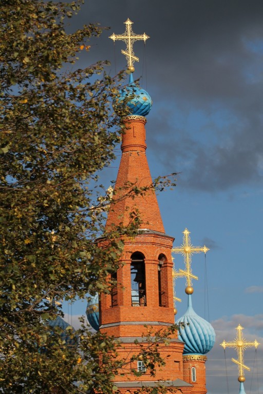 Калинино. Церковь Покрова Пресвятой Богородицы. фасады, фото с автодороги