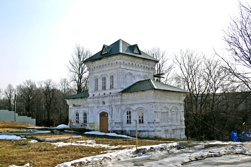 Оранский Богородицкий мужской монастырь, Оранки (Богородский район, Нижегородская область). дополнительная информация, Игуменский корпус