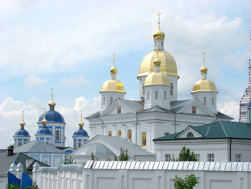 Оранки. Оранский Богородицкий мужской монастырь. фасады