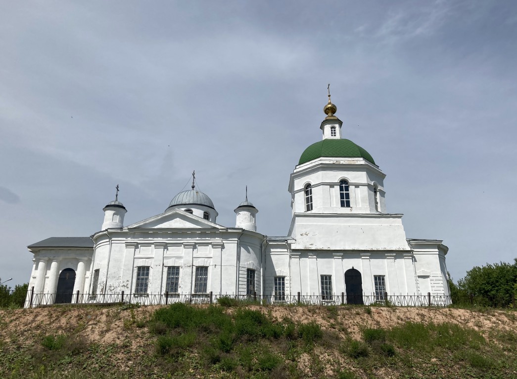 Шелокша. Церковь Троицы Живоначальной. фасады