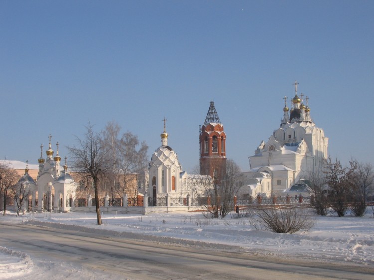 Церковь Троицы Живоначальной, Йошкар-Ола (Йошкар-Ола, город, Республика Марий Эл). общий вид в ландшафте