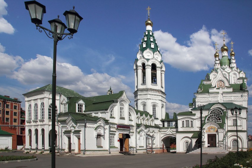 Йошкар-Ола. Церковь Троицы Живоначальной. фасады