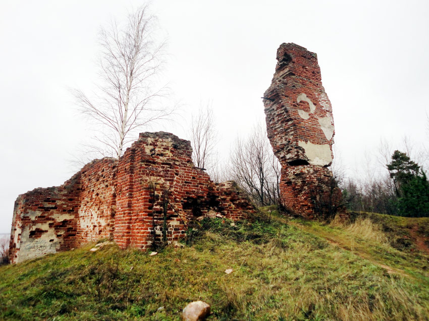 Церковь Знамения Честного Креста Господня в Коприно (старая), Ясенево (Рыбинский район, Ярославская область). фасады