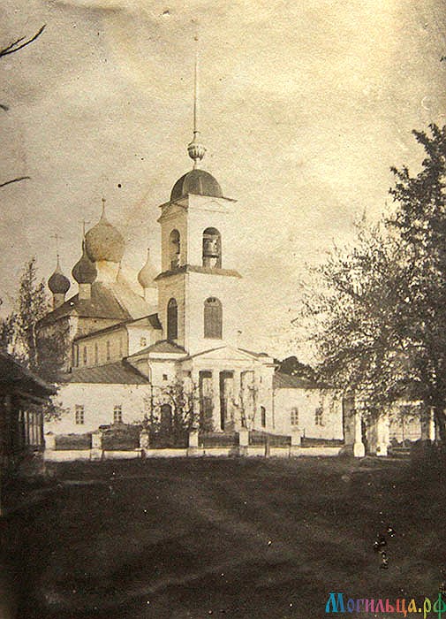 Церковь Знамения Честного Креста Господня в Коприно (старая), Ясенево (Рыбинский район, Ярославская область). архивная фотография, Источник: Официальный сайт деревни Могильца Рыбинского р-на Ярославской обл. (http://www.могильца.рф)