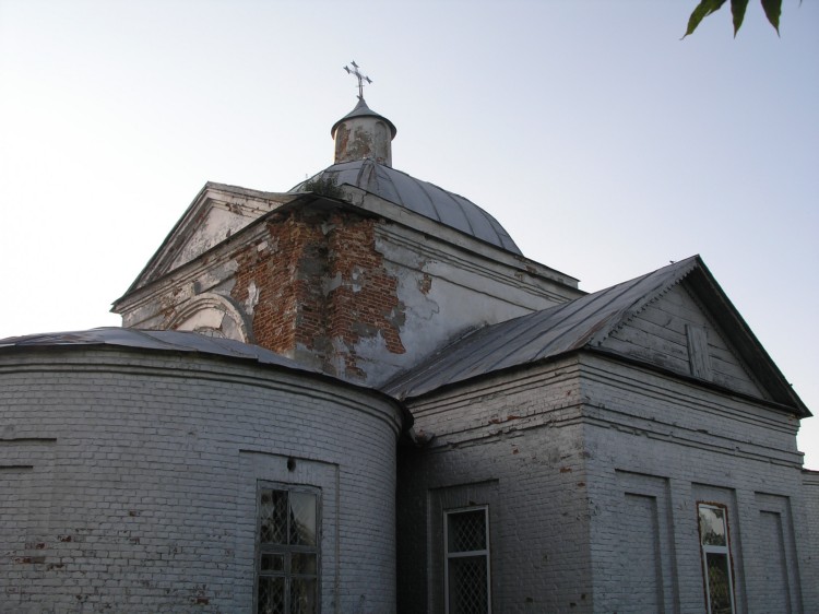 Церковь Покрова Пресвятой Богородицы, Красное (Выгоничский район, Брянская область). архитектурные детали, Вид с востока