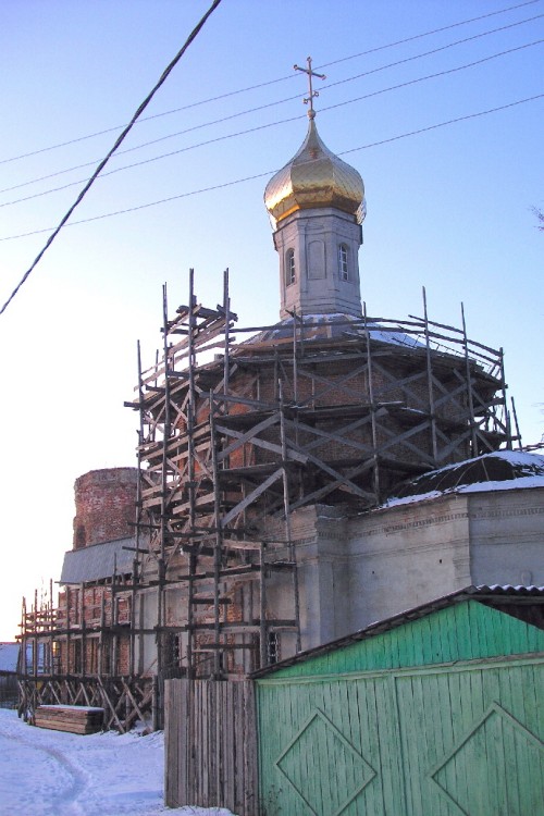 Отрадное. Церковь Димитрия Солунского. общий вид в ландшафте