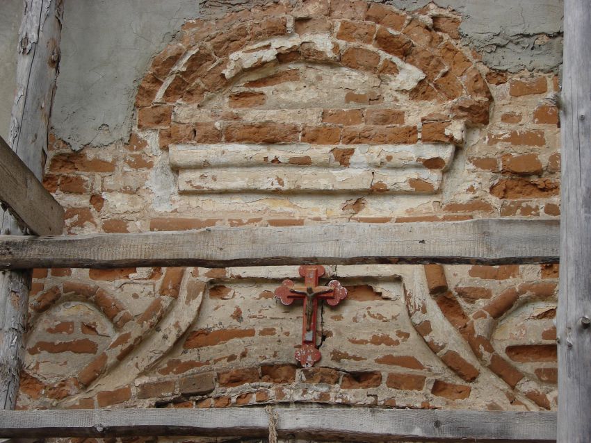 Церковь Димитрия Солунского, Отрадное (Брянский район, Брянская область). архитектурные детали