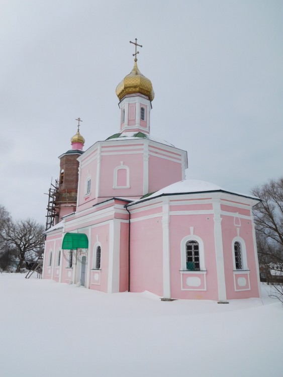 Церковь Димитрия Солунского, Отрадное (Брянский район, Брянская область). фасады