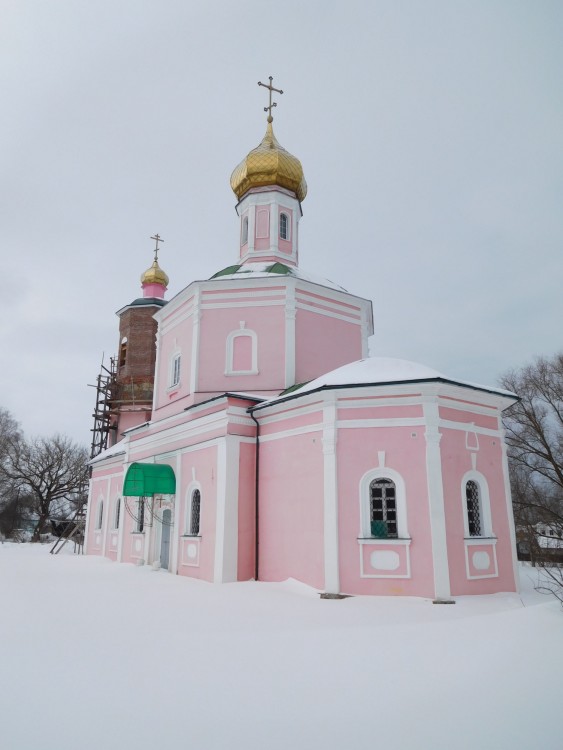 Отрадное. Церковь Димитрия Солунского. фасады