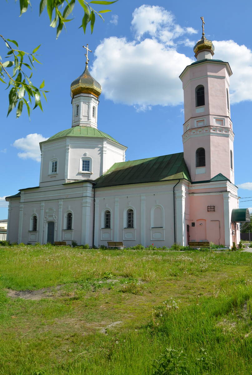 Церковь Димитрия Солунского, Отрадное (Брянский район, Брянская область). фасады