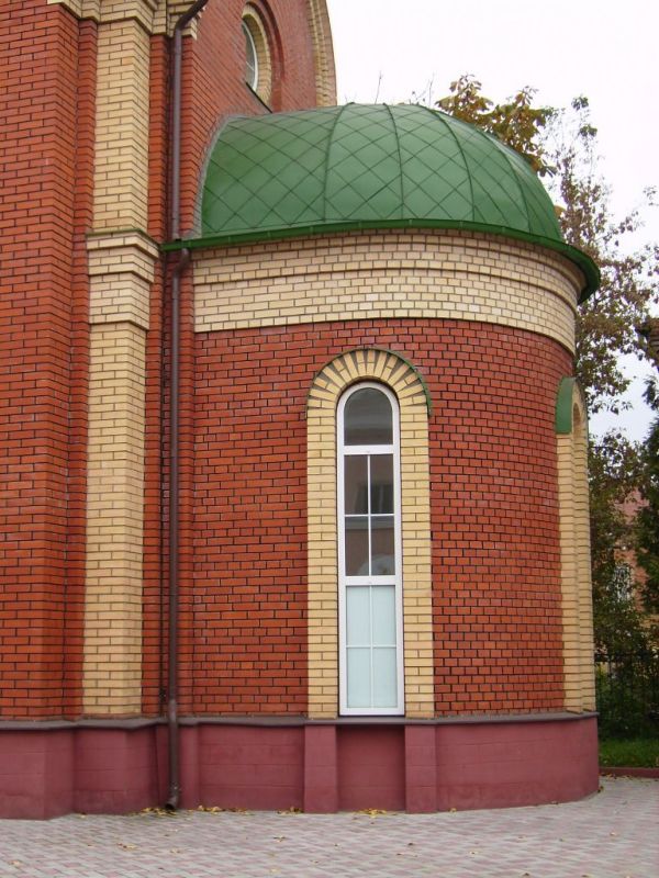 Церковь Всех Святых воинов, Брянск (Брянск, город, Брянская область). архитектурные детали, Алтарь