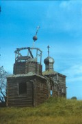 Церковь Параскевы Пятницы, снимок сделан летом 1988<br>, Онежены, Медвежьегорский район, Республика Карелия