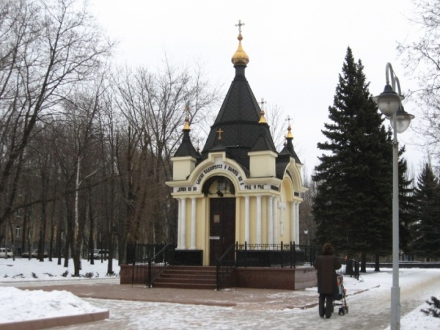 Часовня Варвары великомученицы, Донецк (Донецк, город, Украина, Донецкая область). общий вид в ландшафте