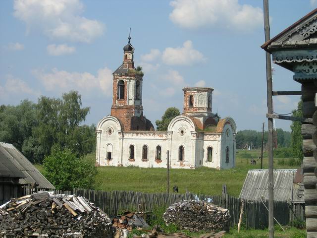 Церковь Троицы Живоначальной (новая), Волчихинский Майдан (Арзамасский район и г. Арзамас, Нижегородская область). фасады