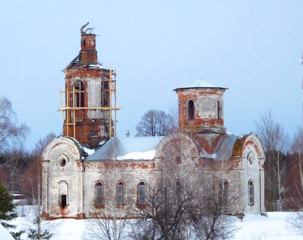 Церковь Троицы Живоначальной (новая), Волчихинский Майдан (Арзамасский район и г. Арзамас, Нижегородская область). фасады, С 2022 г. начались работы по консервации храма