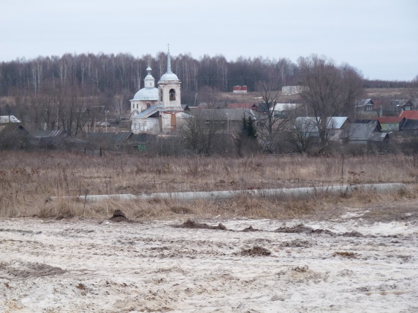 Рождественский Майдан. Церковь Рождества Христова. общий вид в ландшафте, Рождества Христова,церковь Николая Чудотворца