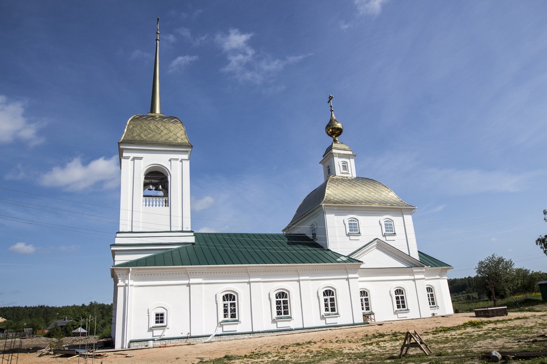 Рождественский Майдан. Церковь Рождества Христова. фасады