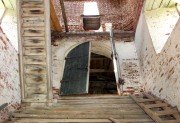 Церковь Воскресения Христова, Лестница и вход в верхнюю церковь.<br>, Пермогорье (Придворные Места), Красноборский район, Архангельская область