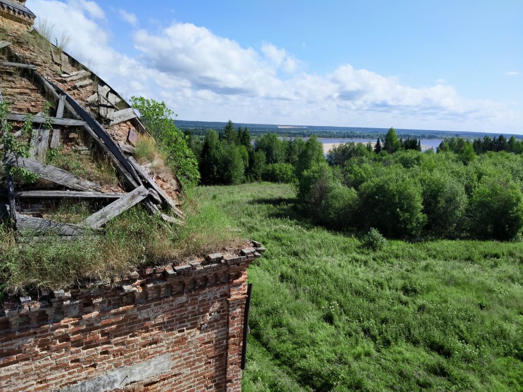 Церковь Воскресения Христова, Пермогорье (Придворные Места) (Красноборский район, Архангельская область). архитектурные детали