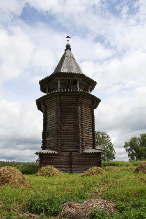 Церковь Илии Пророка, Поля (Медвежьегорский район, Республика Карелия). фасады