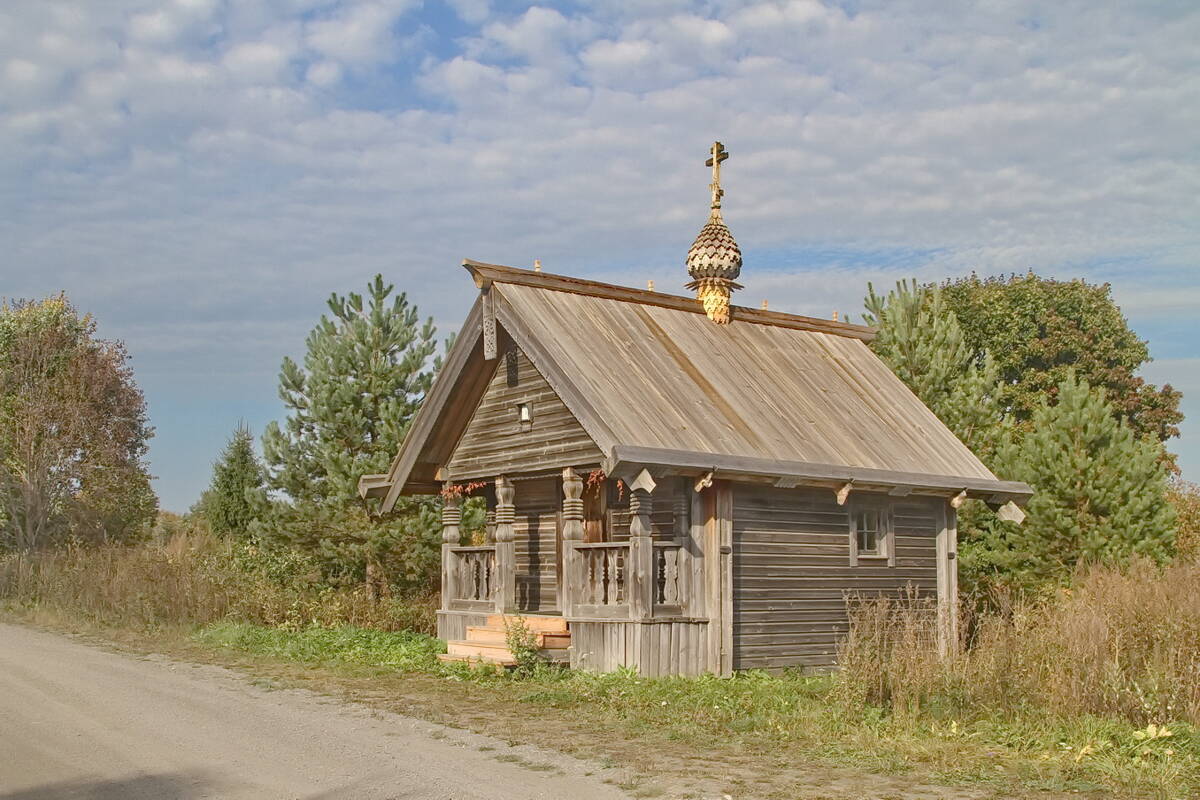 Часовня Сошествия Святого Духа, Типиницы (Медвежьегорский район, Республика Карелия). фасады