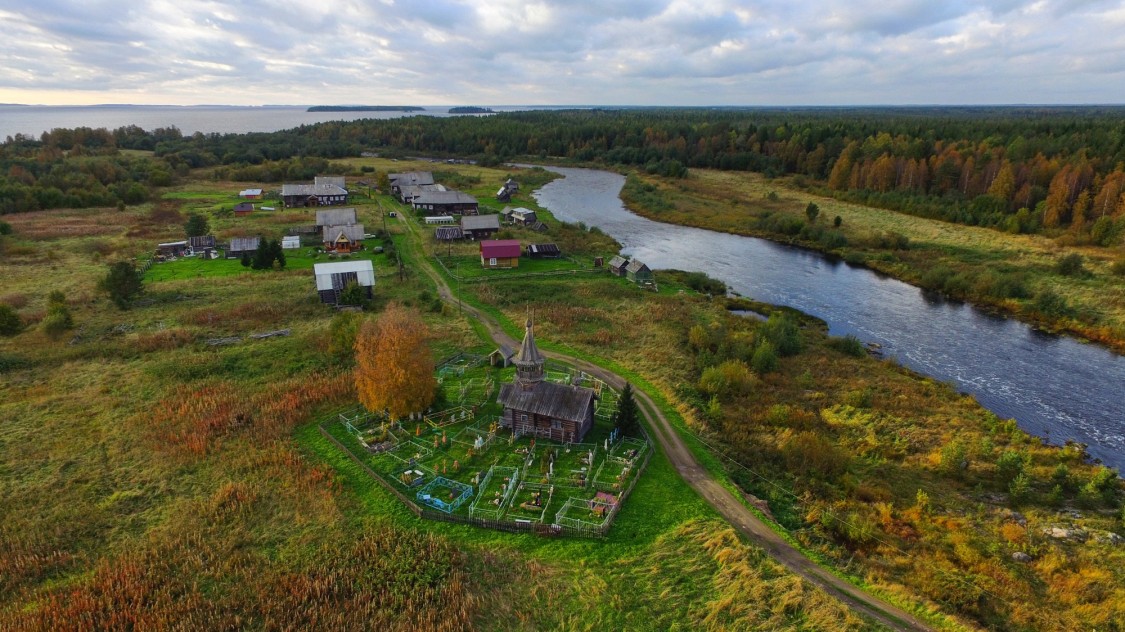 Часовня Илии Пророка, Пяльма (Пудожский район, Республика Карелия). общий вид в ландшафте