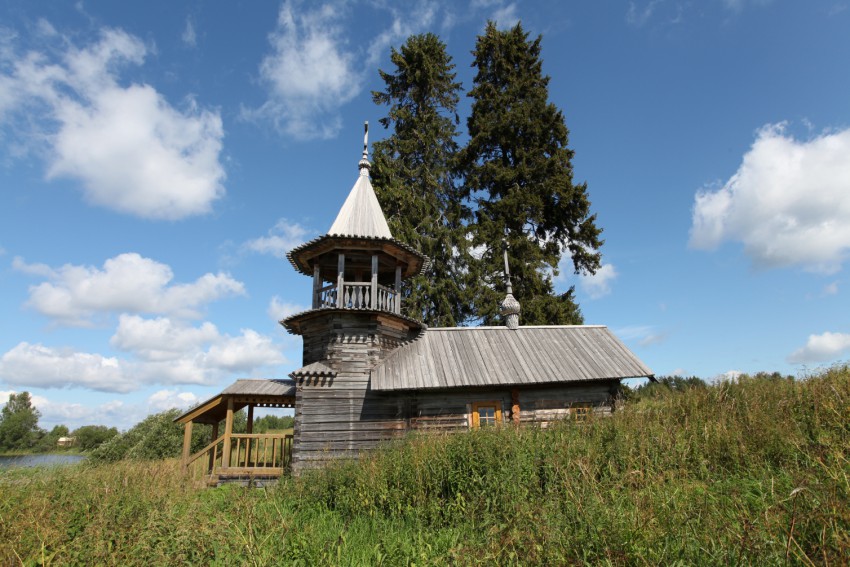Часовня Космы и Дамиана, Узкие (Медвежьегорский район, Республика Карелия). фасады