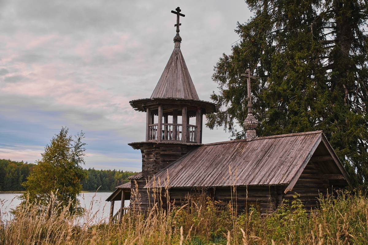 Часовня Космы и Дамиана, Узкие (Медвежьегорский район, Республика Карелия). фасады
