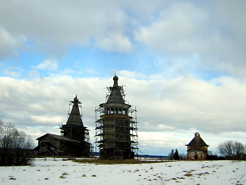 Храмовый комплекс Селецкого погоста, Коверниковская (Сельцо) (Виноградовский район, Архангельская область). общий вид в ландшафте