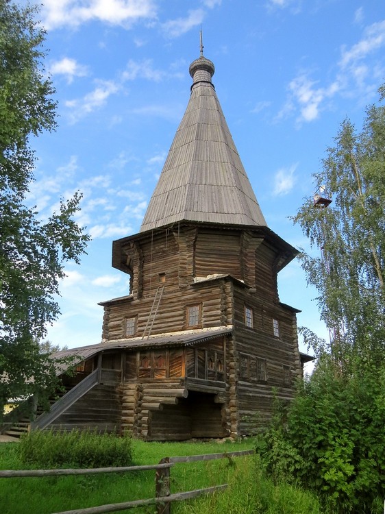 Церковь Димитрия Солунского, Верхняя Уфтюга (Красноборский район, Архангельская область). фасады