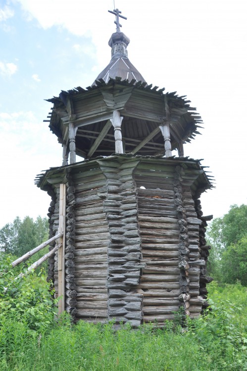Колокольня церкви Флора и Лавра, Цивозерский Погост (Красноборский район, Архангельская область). фасады