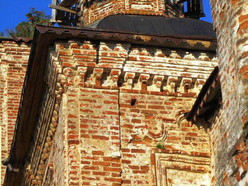Церковь Николая Чудотворца, Гагарки (Котласский район и г. Котлас, Архангельская область). архитектурные детали, декор западного фасада