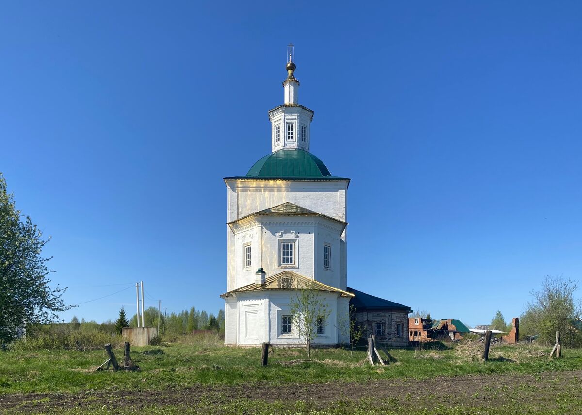 Церковь Николая Чудотворца, Гагарки (Котласский район и г. Котлас, Архангельская область). фасады, Вид от берега Двины