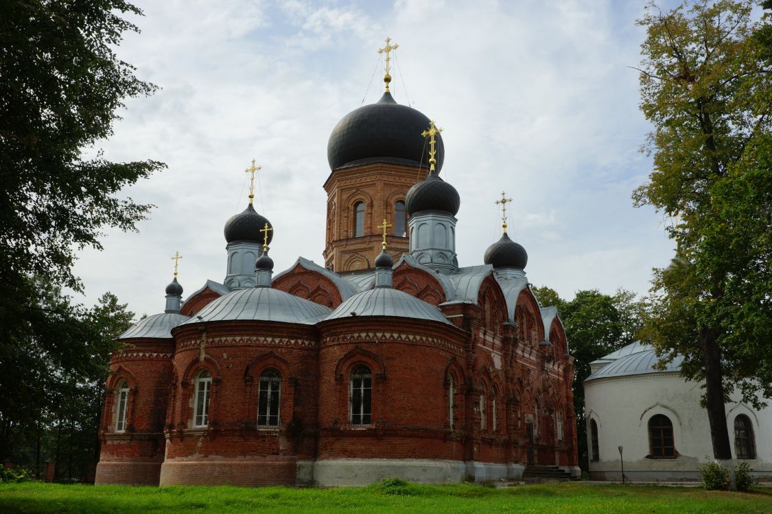 Введенское. Покровская Введенская Островная женская пустынь. Собор Введения во храм Пресвятой Богородицы. фасады