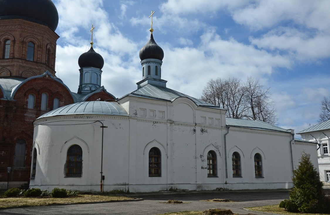 Введенское. Покровская Введенская Островная женская пустынь. Церковь Николая Чудотворца. фасады