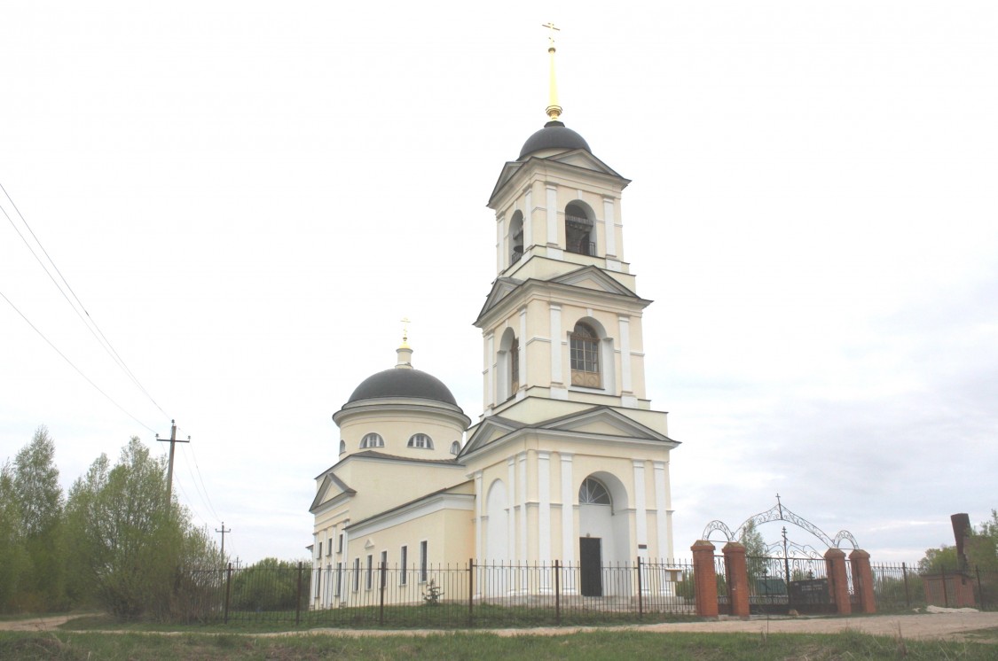 Тюнеж. Церковь Покрова Пресвятой Богородицы. фасады