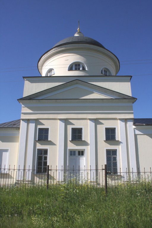 Тюнеж. Церковь Покрова Пресвятой Богородицы. фасады