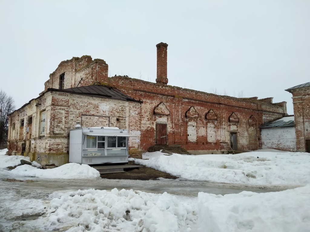 Суздаль. Ризоположенский монастырь. Церковь Сретения Господня. фасады