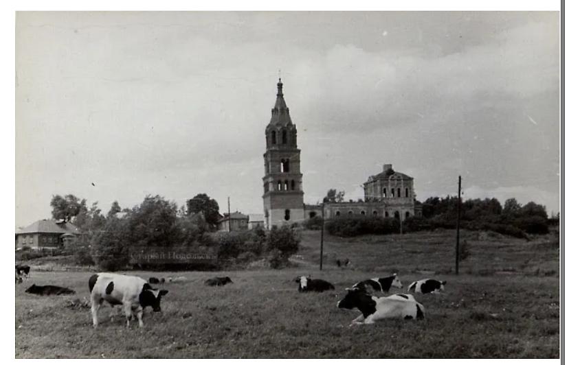 Троицкая церковь в с. Ознобишино, фасады. Церковь Троицы Живоначальной в Ознобишине, Ознобишино (Троицкий административный округ (ТАО), г. Москва)