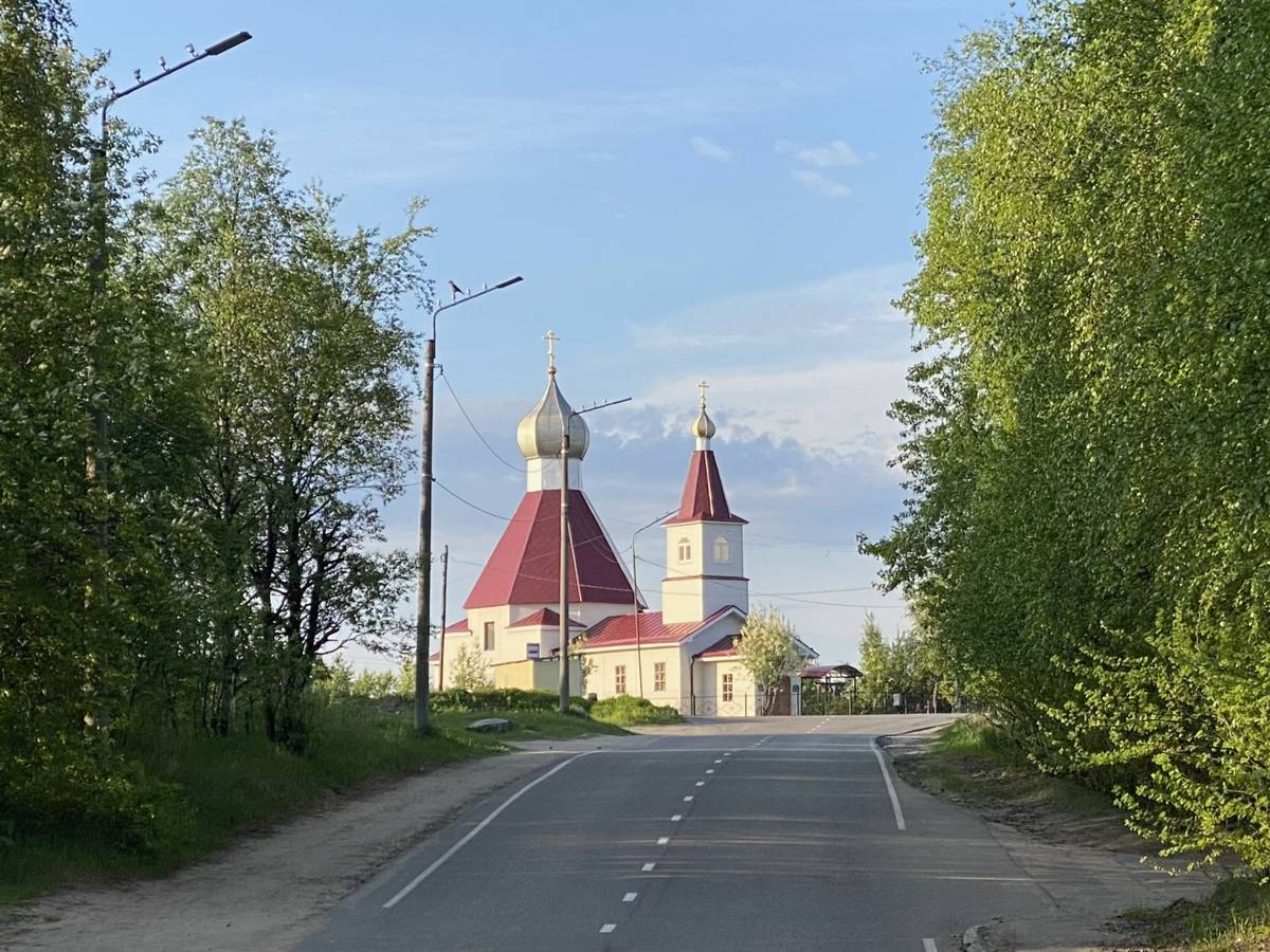 Подъезд к церкви с севера, дополнительная информация. Церковь Рождества Иоанна Предтечи, Кандалакша (Кандалакшский район, Мурманская область)