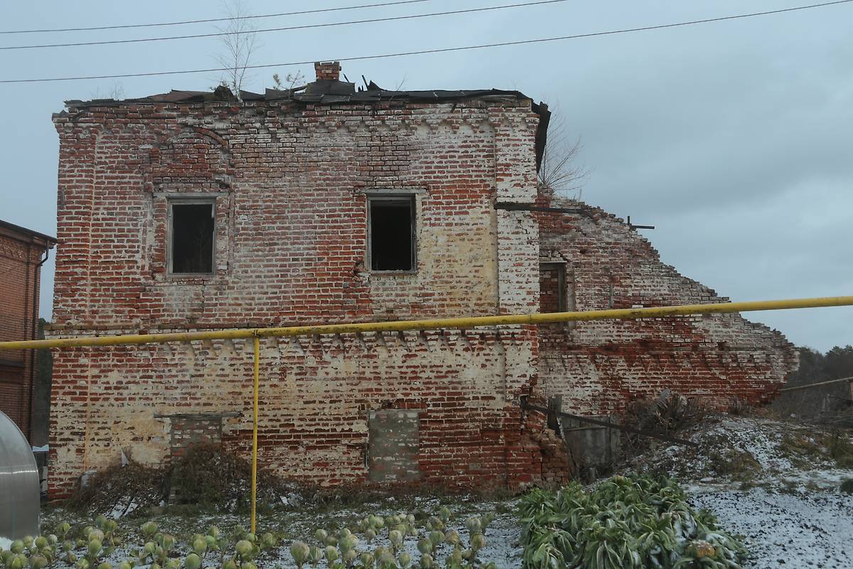 Восточный фасад настоятельского корпуса, фасады. Седмиозёрская Богородицкая пустынь, Семиозёрка (Высокогорский район, Республика Татарстан)