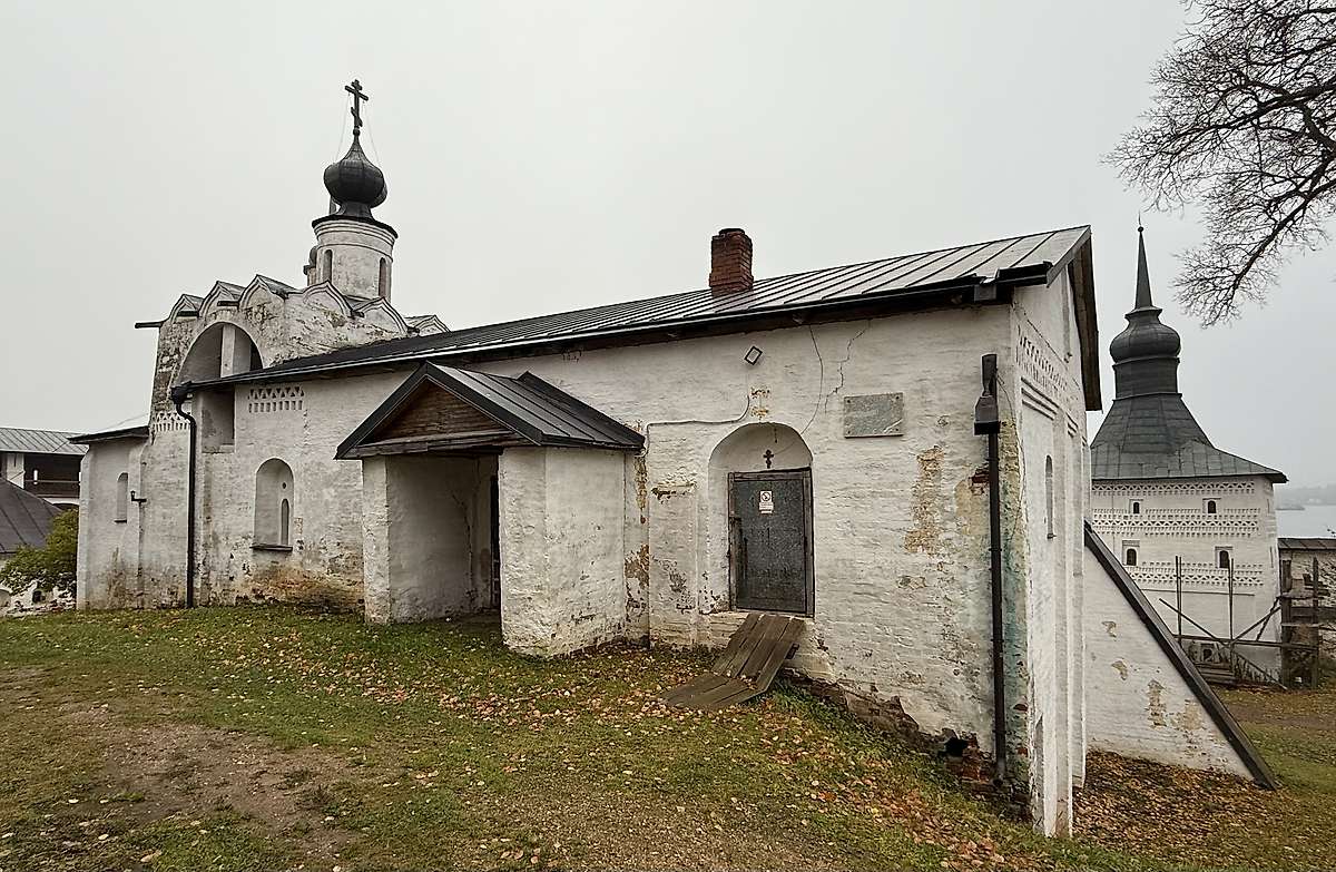 Вид с севера, фасады. Кирилло-Белозерский монастырь. Церковь Сергия Радонежского, Кириллов (Кирилловский район, Вологодская область)