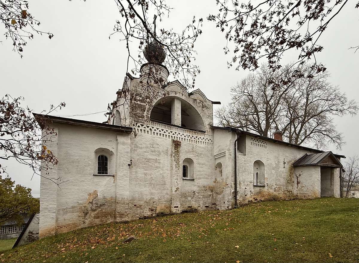 Вид с северо-востока, фасады. Кирилло-Белозерский монастырь. Церковь Сергия Радонежского, Кириллов (Кирилловский район, Вологодская область)