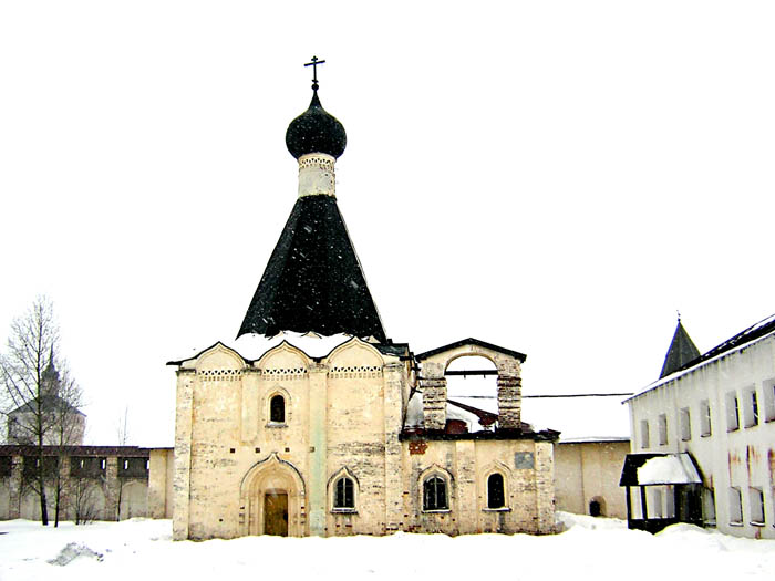 Кириллов. Кирилло-Белозерский монастырь. Церковь Евфимия. фасады