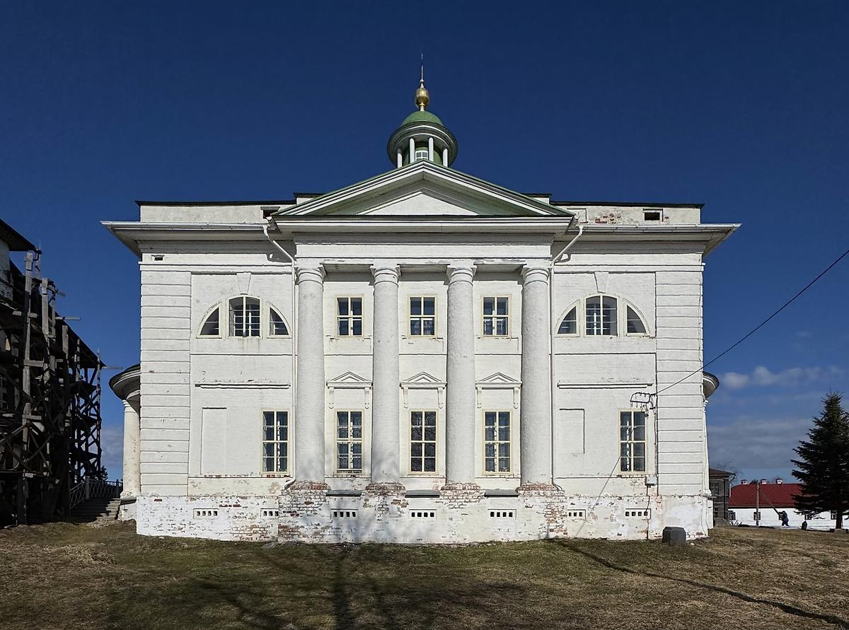 Вид с юга, фасады. Воскресенский Горицкий монастырь. Собор Троицы Живоначальной, Горицы (Кирилловский район, Вологодская область)