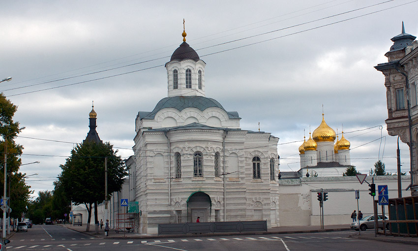 Кострома. Богоявленско-Анастасьинский женский монастырь. Церковь Смоленской иконы Божией Матери. фасады