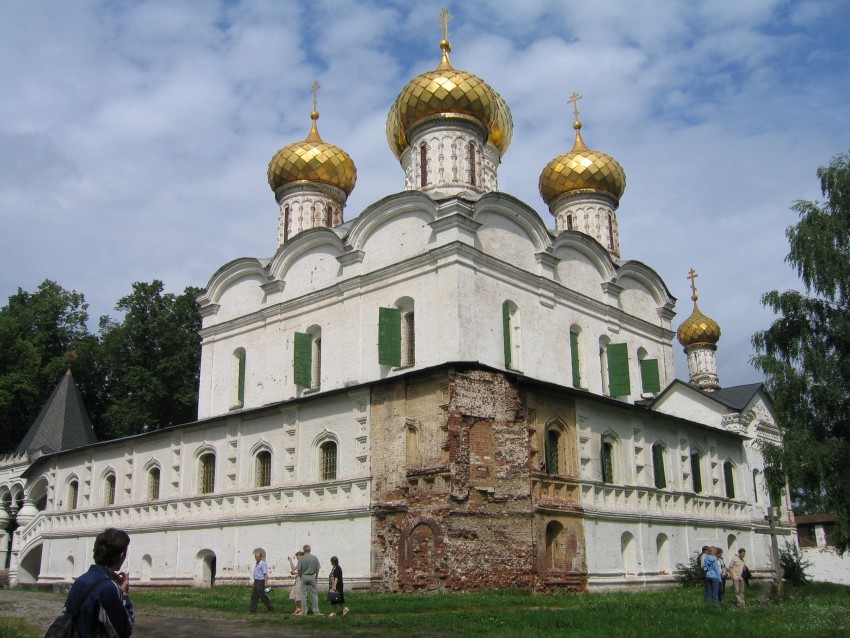 фасады. Троицкий Ипатьевский монастырь. Собор Троицы Живоначальной, Кострома (Кострома, город, Костромская область)