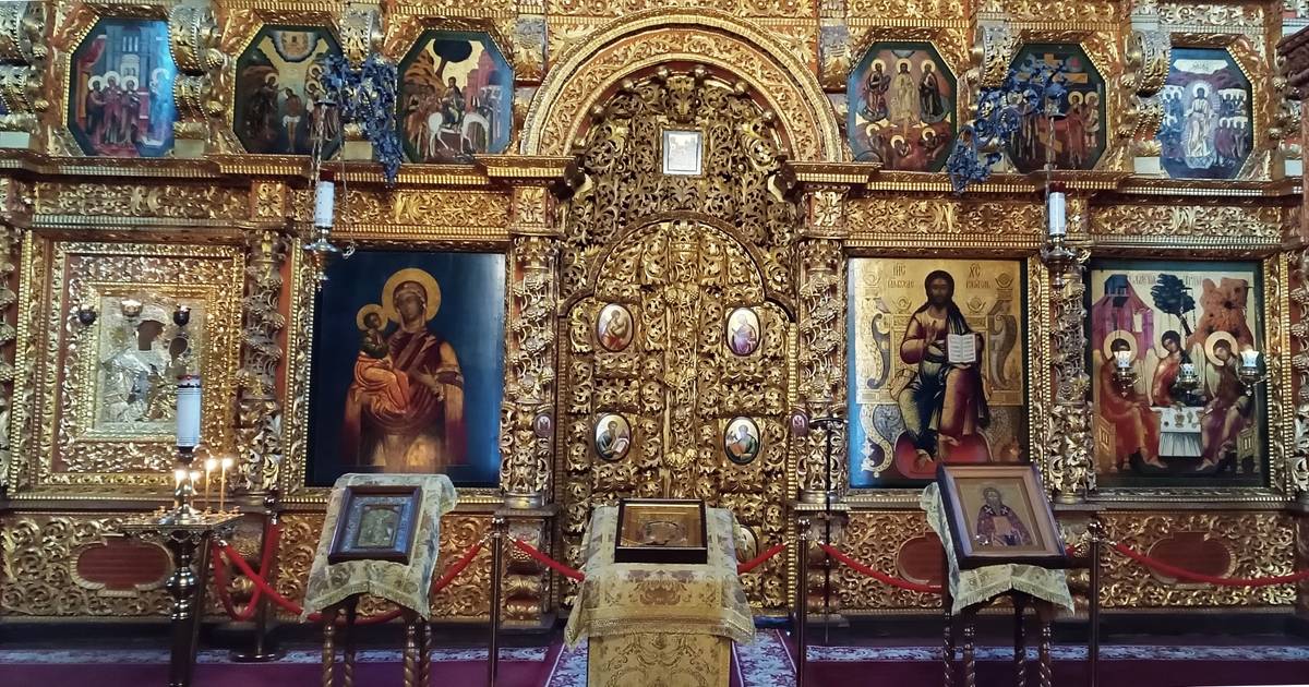 Троицкий Ипатьевский монастырь. Собор Троицы Живоначальной, Кострома (Кострома, город, Костромская область). интерьер и убранство, Фрагмент главного иконостаса с царскими вратами