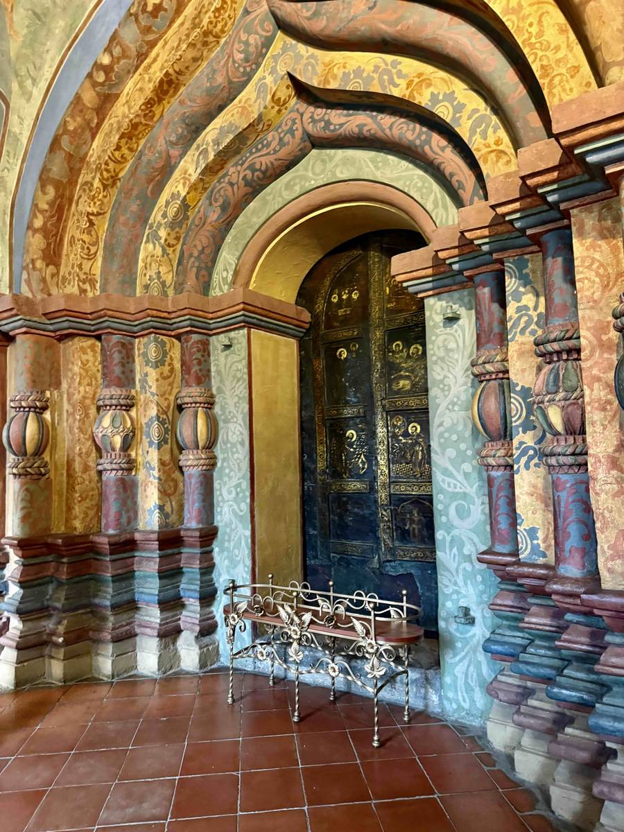 Троицкий Ипатьевский монастырь. Собор Троицы Живоначальной, Кострома (Кострома, город, Костромская область). интерьер и убранство